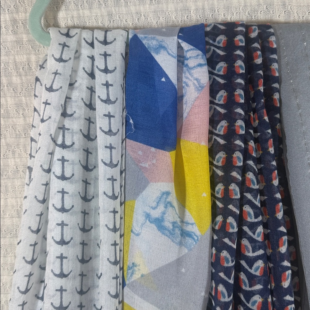 Colorful Patterned Scarves Collection - Picture 4 of 4